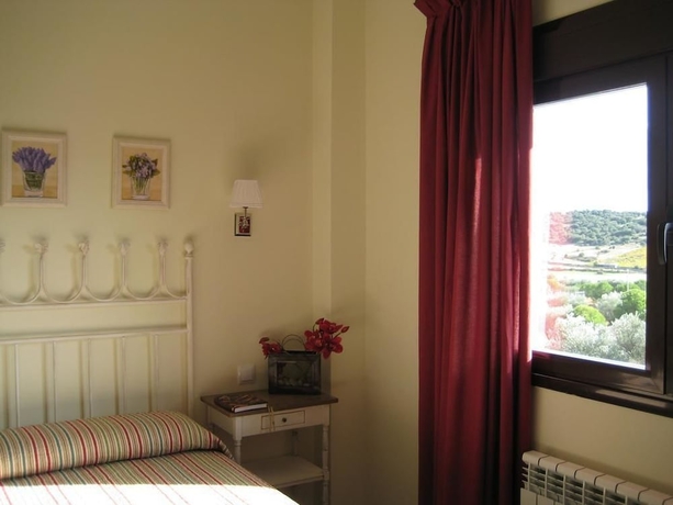 Imagen de la habitación del Hotel El Rondon. Foto 10