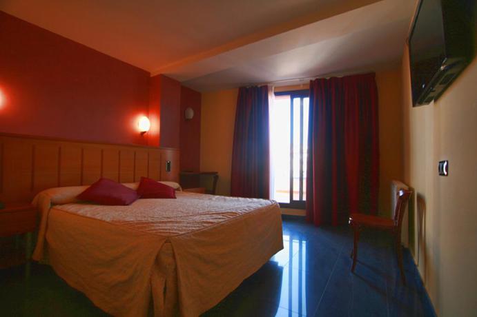 Imagen general del Hotel El Salt. Foto 2