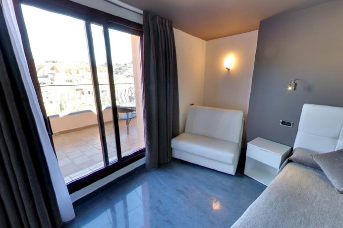 Imagen general del Hotel El Salt. Foto 3