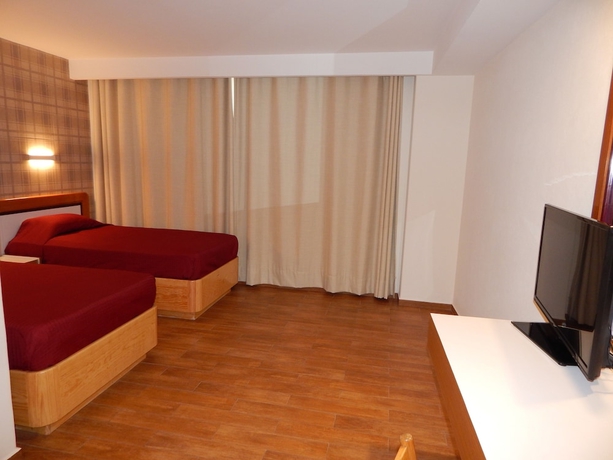 Imagen de la habitación del Hotel El Salvador. Foto 7