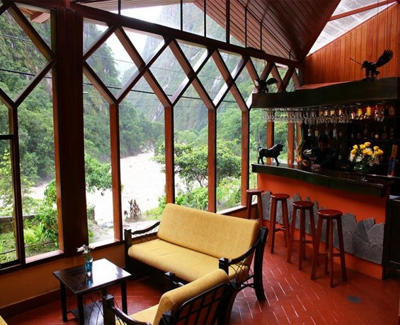Imagen del bar/restaurante del Hotel El Santuario. Foto 2