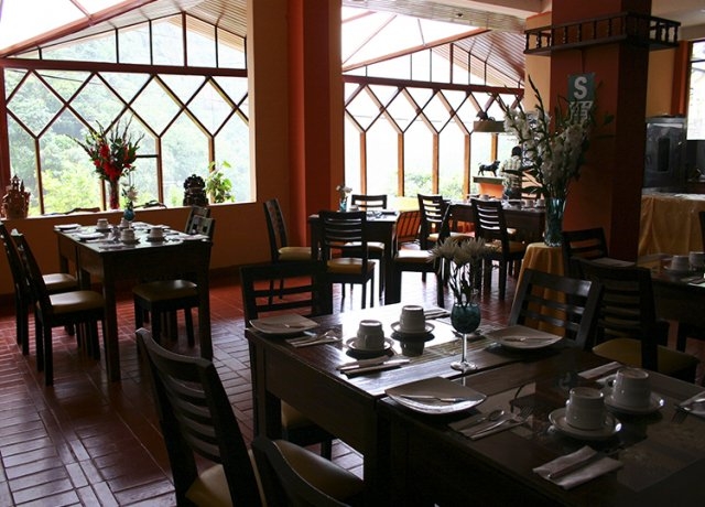 Imagen del bar/restaurante del Hotel El Santuario. Foto 4