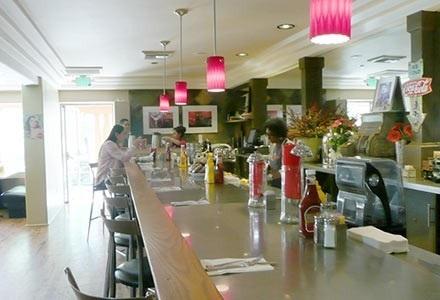 Imagen del bar/restaurante del Hotel El Sendero Inn, Ascend Collection. Foto 2