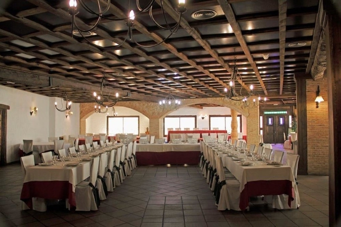 Imagen del bar/restaurante del Hotel El Seto. Foto 4