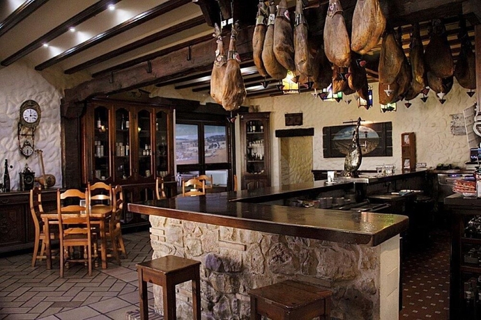 Imagen del bar/restaurante del Hotel El Seto. Foto 6