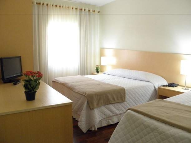 Imagen de la habitación del Hotel El Shadai Park. Foto 9