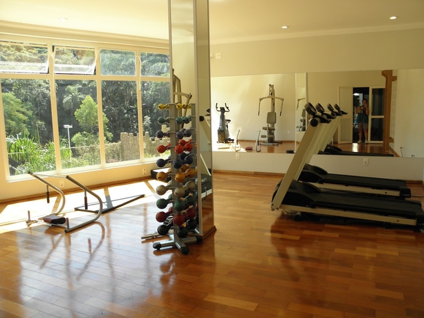 Imagen de los interiores del Hotel El Shadai Park. Foto 15
