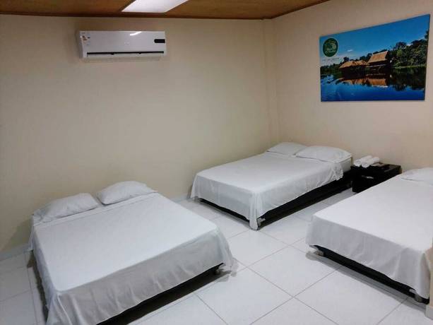 Imagen de la habitación del Hotel El Shaday. Foto 4