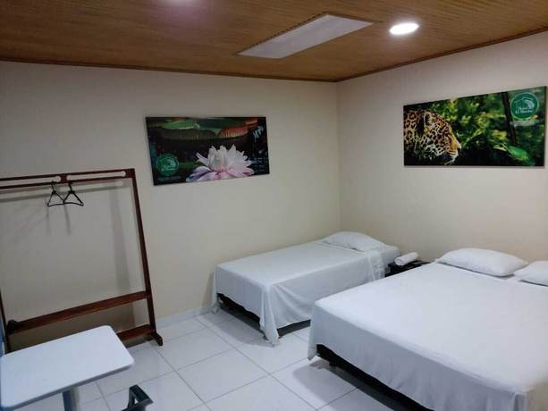 Imagen de la habitación del Hotel El Shaday. Foto 5