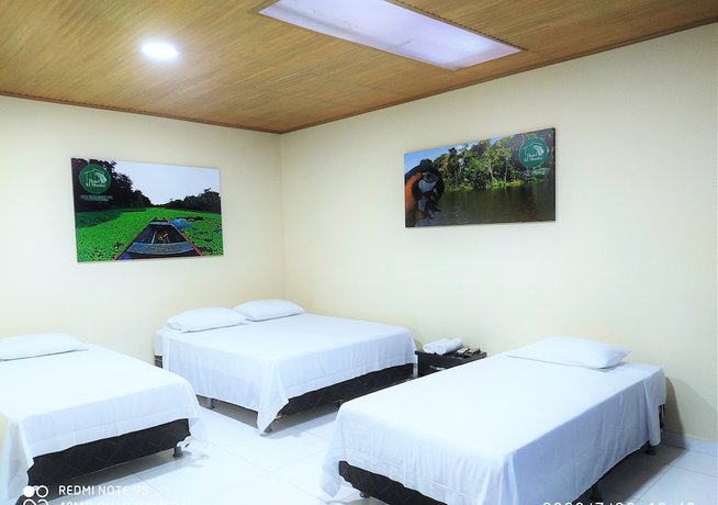 Imagen de la habitación del Hotel El Shaday. Foto 6
