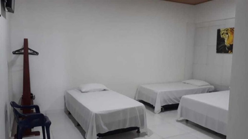 Imagen de la habitación del Hotel El Shaday. Foto 11