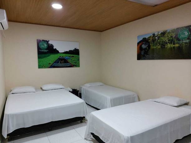 Imagen de la habitación del Hotel El Shaday. Foto 15
