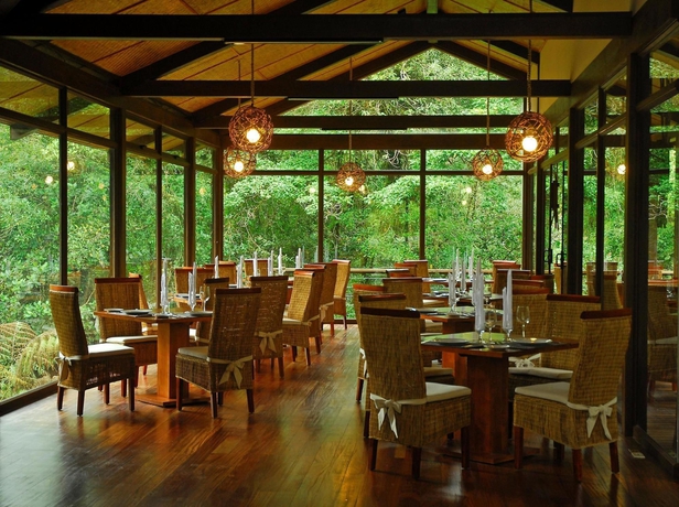 Imagen del bar/restaurante del Hotel El Silencio Lodge and Spa. Foto 5