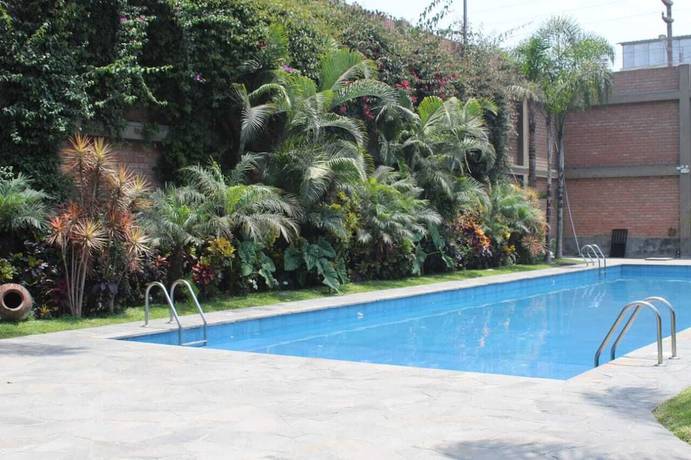 Imagen de la piscina del Hotel El Sol De Huachipa. Foto 17