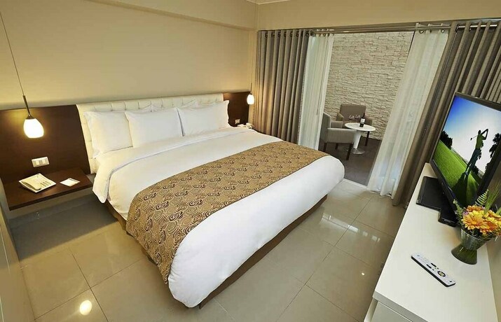 Imagen general del Hotel El Sol De Oro. Foto 15