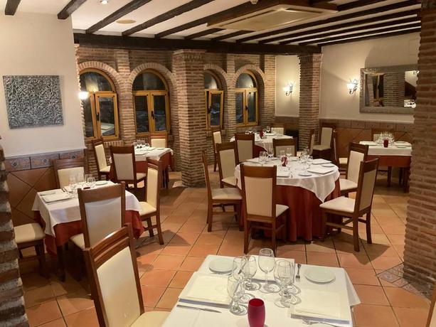 Imagen del bar/restaurante del Hotel El Sol, Lanjar&oacute;n ( Alpujarra ). Foto 2