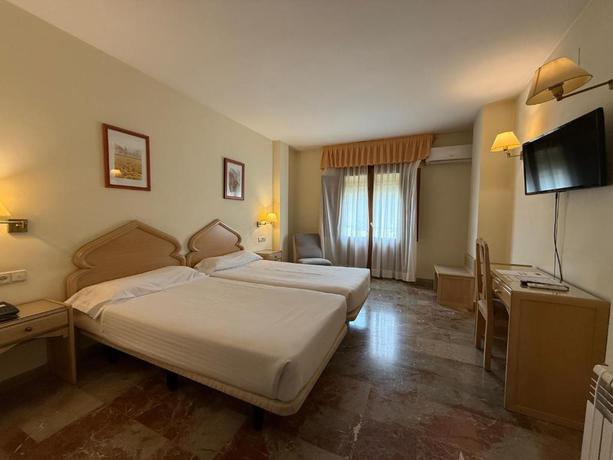 Imagen general del Hotel El Sol, Lanjarón ( Alpujarra ). Foto 1