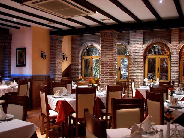 Imagen del bar/restaurante del Hotel El Sol, Lanjar&oacute;n ( Alpujarra ). Foto 3