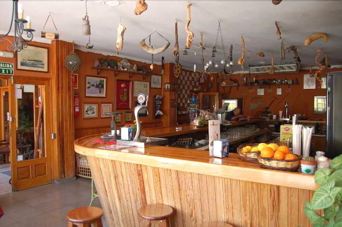 Imagen del bar/restaurante del Hotel El Sombrerito. Foto 6