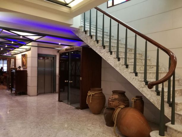 Imagen de los interiores del Hotel El Suizo. Foto 17