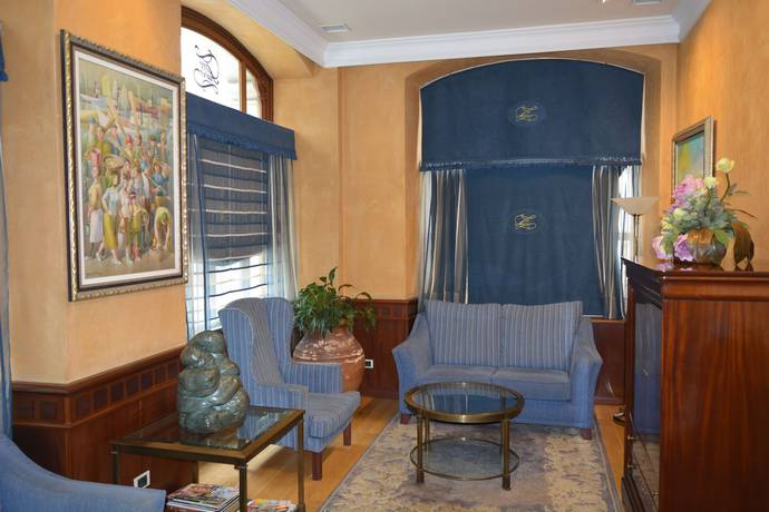 Imagen del bar/restaurante del Hotel El Suizo. Foto 3