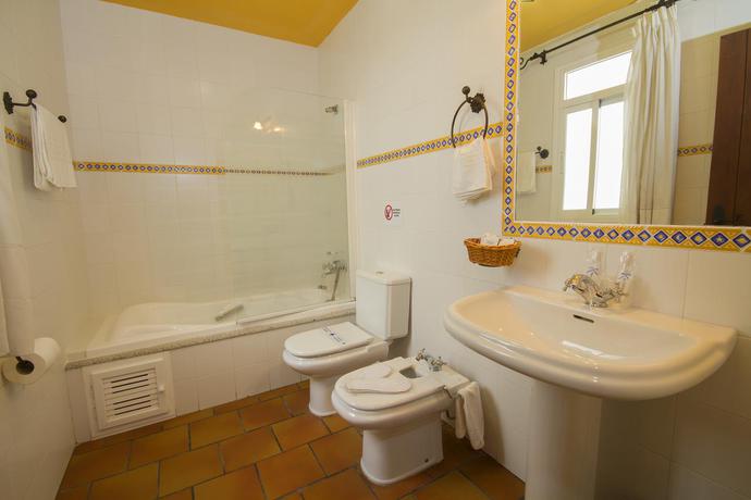 Imagen general del Hotel El Tabanco. Foto 5