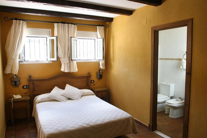 Imagen general del Hotel El Tabanco. Foto 6