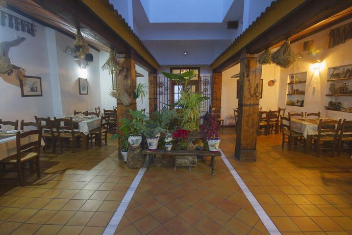 Imagen general del Hotel El Tabanco. Foto 10