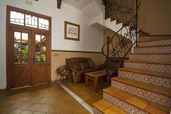 Imagen general del Hotel El Tabanco. Foto 14