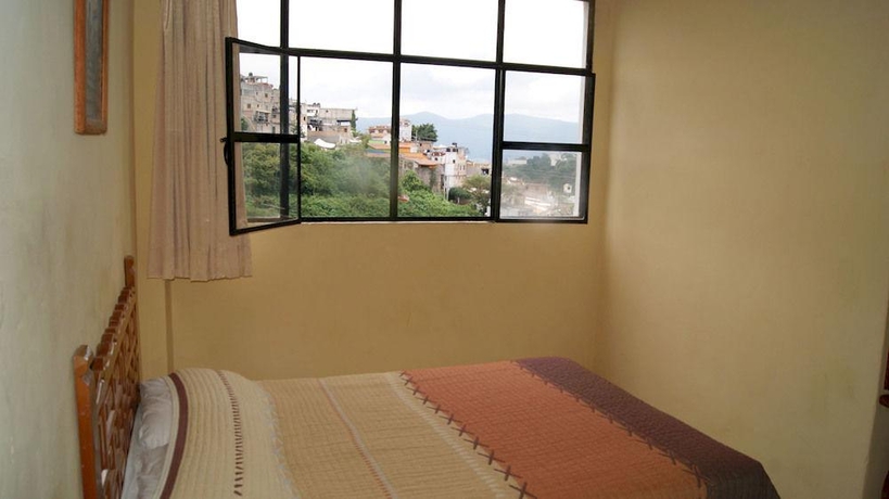 Imagen general del Hotel El Taxqueñito. Foto 12