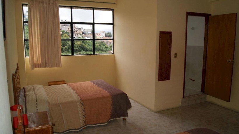 Imagen general del Hotel El Taxqueñito. Foto 13