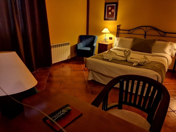 Imagen de la habitación del Hotel El Tejar. Foto 11