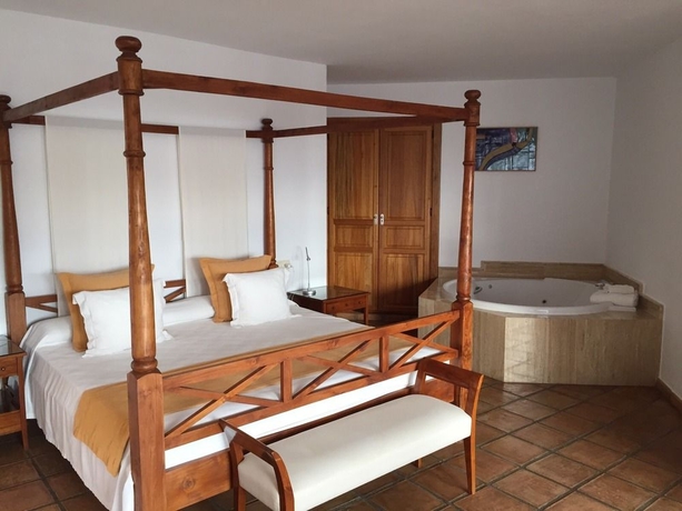 Imagen de la habitación del Hotel El Tio Kiko. Foto 6