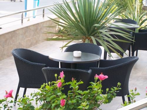 Imagen general del Hotel El Trebol, Carboneras. Foto 10