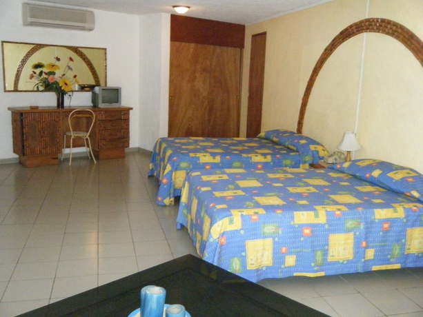 Imagen de la habitación del Hotel El Tropicano. Foto 5