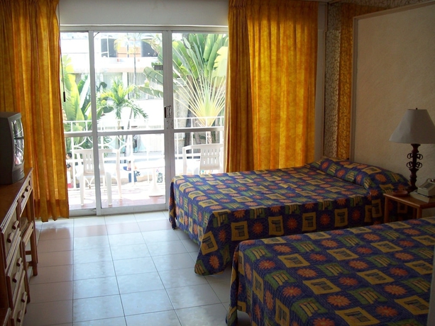 Imagen de la habitación del Hotel El Tropicano. Foto 15