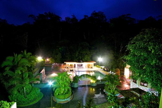 Imagen de los exteriores del Hotel El Tucano Resort and Thermal Spa. Foto 10