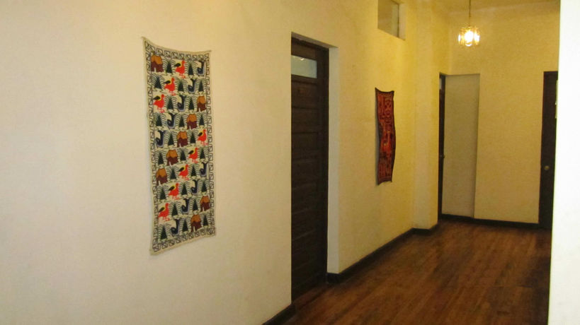 Imagen de los exteriores del Hotel El Tuco. Foto 8