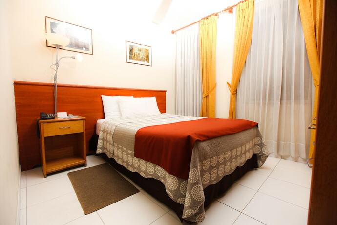 Imagen de la habitación del Hotel El Turista. Foto 16