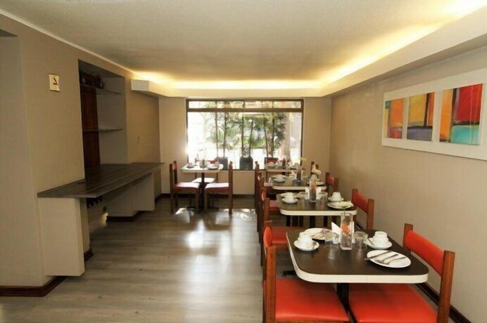 Imagen del bar/restaurante del Hotel El Vergel. Foto 18