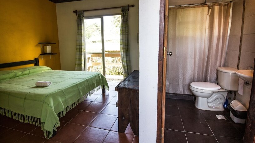 Imagen de la habitación del Hotel El Viajero La Pedrera Hostel and Suites. Foto 17