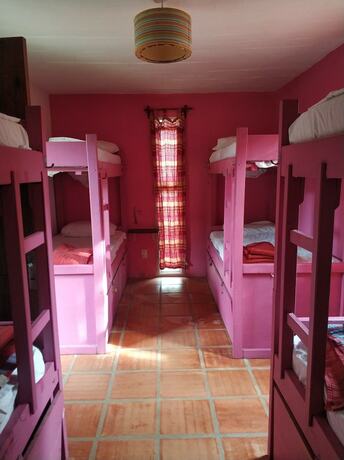 Imagen de la habitación del Hotel El Viajero La Pedrera Hostel and Suites. Foto 18