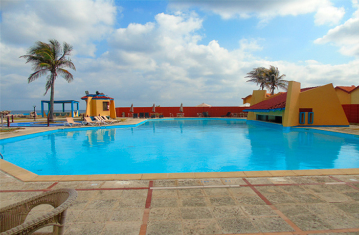Imagen de la piscina del Hotel El Viejo y el Mar. Foto 8