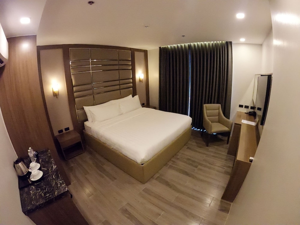 Imagen de la habitación del Hotel El Vistra Angeles. Foto 6