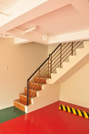 Imagen de los interiores del Hotel El Vistra Travellers Inn and Coffee Shop. Foto 34