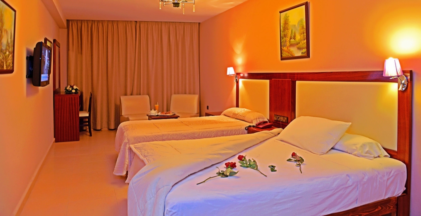 Imagen de la habitación del Hotel El Yacouta. Foto 6