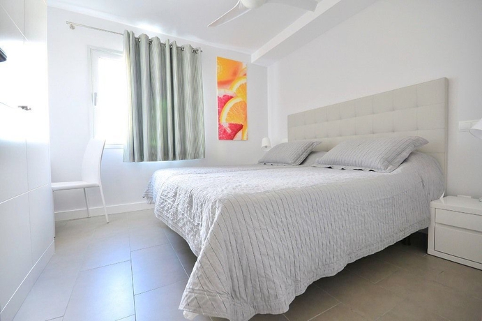 Imagen general del Hotel El Yate. Foto 9