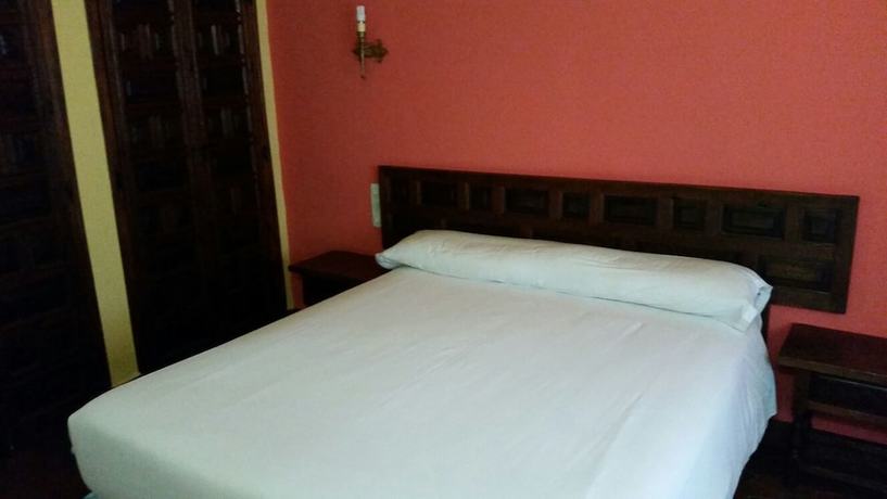 Imagen de la habitación del Hotel El Zorzal. Foto 6