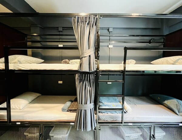 Imagen de la habitación del Hotel El biografo hostel. Foto 16
