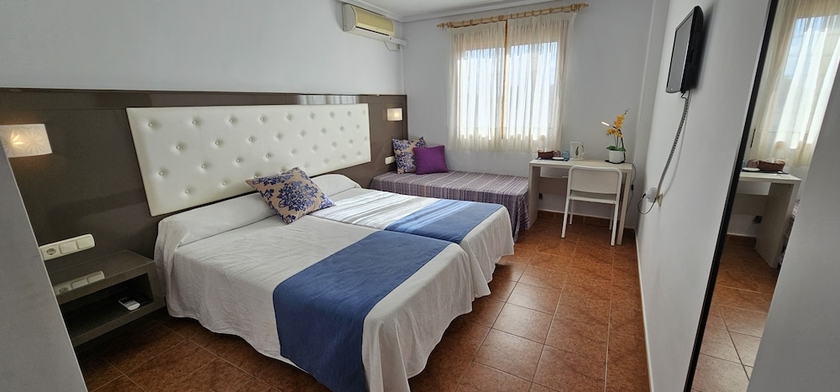 Imagen de la habitación del Hotel El jard&iacute;n de las eras. Foto 5